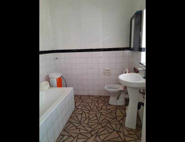 3 BEDROOM HOUSE FOR SALE IN TROYEVILLE